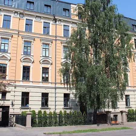 2 In Embasy Area Daire *